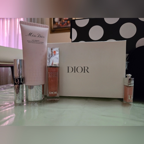 ✨️Dior Beauty Set✨️ - Picture 2 of 7